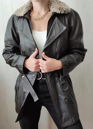 Шикарна подовжена шкіряна куртка дублянка з пояском leather company італія3 фото