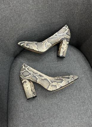 Ексклюзивні туфлі човники італійська шкіра і замша рептилія5 фото