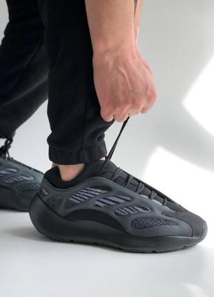 Жіночі кросівки adidas yeezy boost 700 v3 black alvah ✅3 фото