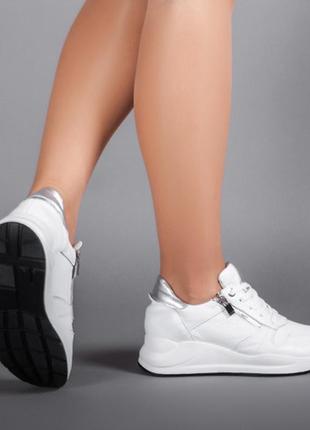 Жіночі білі шкіряні кросівки на блискавці і шнурках розмір 36-412 фото