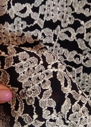 Платье в бельевом стиле