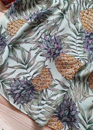 Шифоновая блуза майка с ананасами на тонких бретелях5 фото