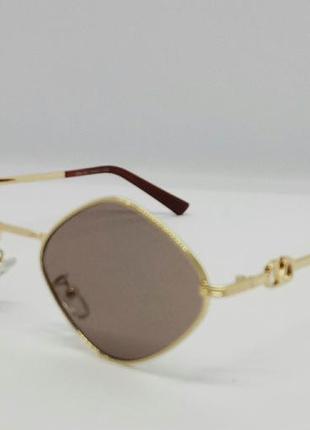 Жіночі сонцезахисні окуляри в стилі valentino ромби коричневі в золоті