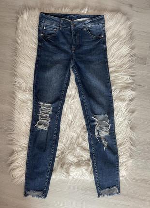 Джинсы