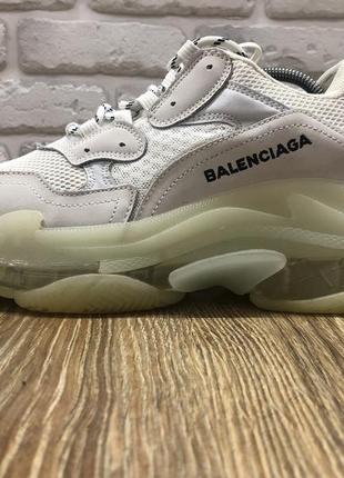 Кроссовки balenciagatriple s