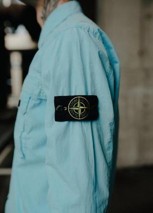 Ветровка в стиле stone island