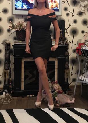 Продам чёрное бандажное платье missguided
