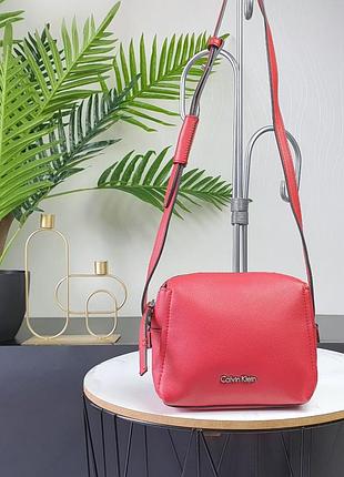 Красива сумочка крос-боді Utility calvin klein