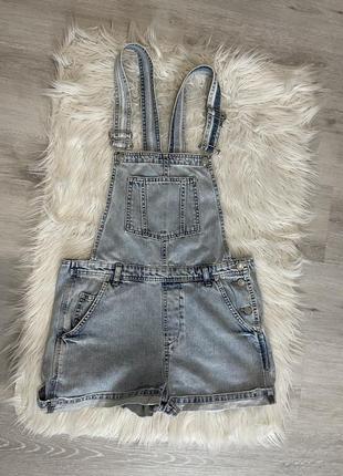 Комбінезон