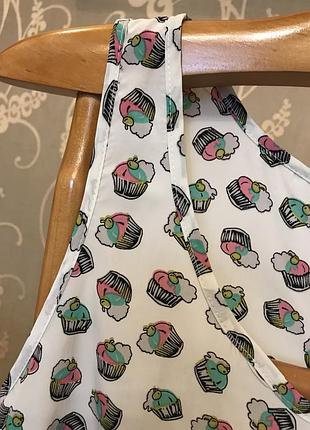 Очень красивая и стильная брендовая блузка в рисунках 20.