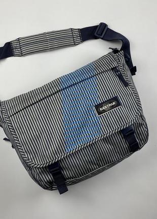 Сумка месенджер eastpak