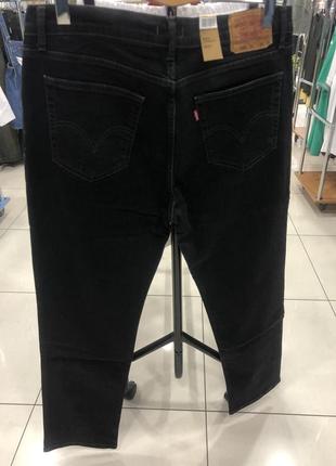 Чоловічі чорні джинси levi's3 фото