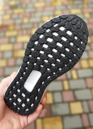 Кросівки жіночі adidas ultraboost чорні / кросівки жіночі адідас адідас чорні кроси7 фото