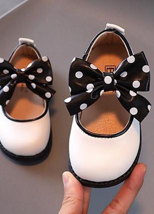 Дитячі черевички принцеси чорні/білі для дівчинки