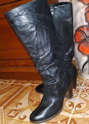 Шикарні чоботи clarks чорного кольору , натуральна шкіра. розмір 37
