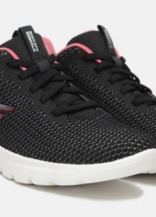 Жіночі кросівки *skechers*