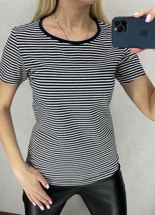 Базовая полосатая футболка. mohito. размер хс.