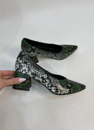 Ексклюзивні туфлі човники італійська шкіра рептилія зелені6 фото