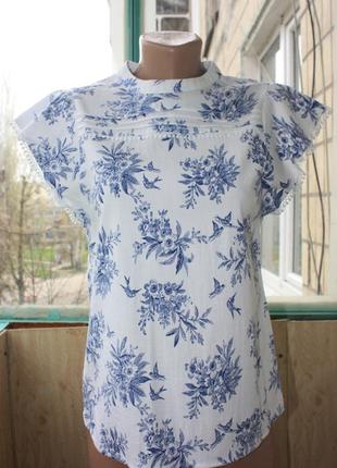 Красивая блуза с интересным растительным принтом1 фото