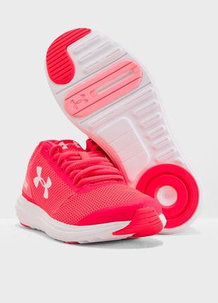 Яркие крутые кроссовки under armour ggs surge rn р. 36-36,5 оригинал распродажа