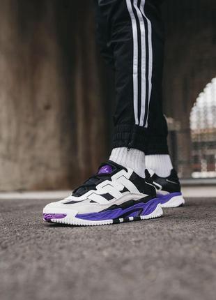 Кросівки adidas linked up with artist