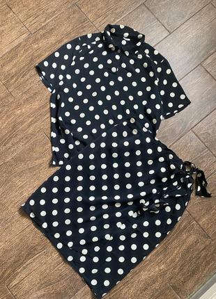 Дуже гарний шовковий костюм( блуза /спідниця)