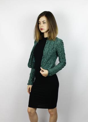 Элегантный кружевной пиджак жакет накидка изумрудного цвета fishbone
