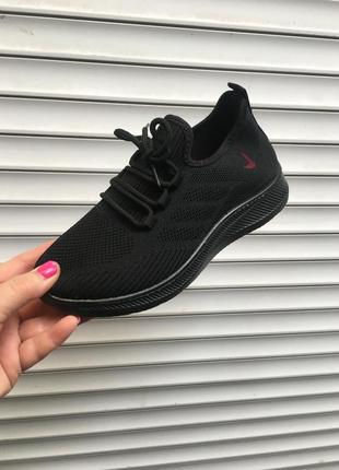 Стильные кроссовки на пене из текстиля 450 грн