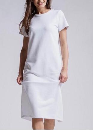 Трикотажна спортивна сукня біла з коротким рукавом arjen