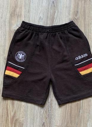 Чоловічі вінтажні шорти adidas vintage germany