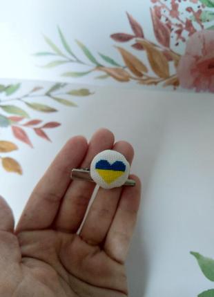 Брошка україни в серці 3