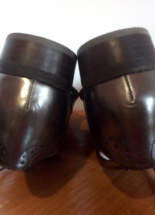 Стильні шкіряні туфлі для дівчинки від бренду clarks, р. 36-36,5 код t36108 фото