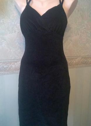 Маленьке чорне плаття з еластичного оксамиту 44-46