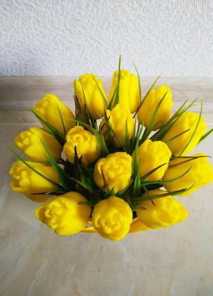 Ароматні жовті тюльпани з мила3 фото