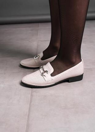 Жіночі туфлі бежеві lipa 35754 фото
