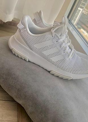 Кросівки adidas оригінальні