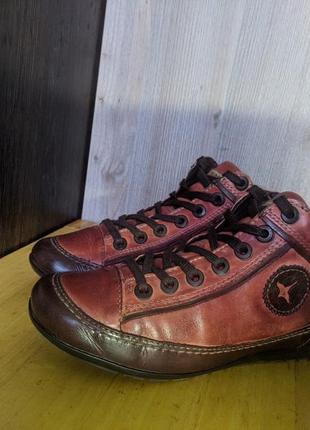 Pikolinos - шкіряні кросівки, черевики