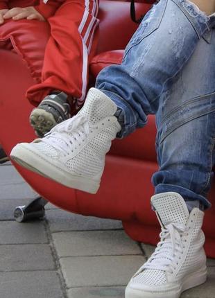 Шкіра італія кеди