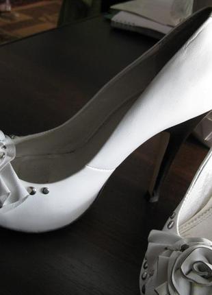 Кожаные белые туфли тм "attizzare" р. 364 фото