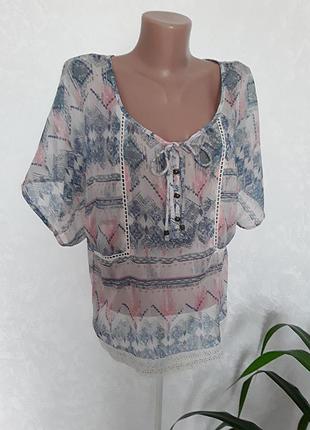 Легкая летняя блузка