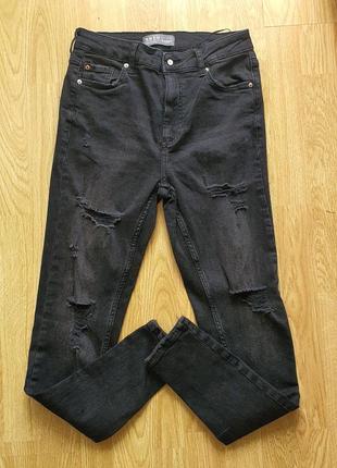 Продам стрейчевые джинсы primark.