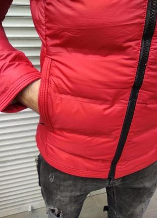 Чоловіча куртка утеплена червона знімний капюшон4 фото