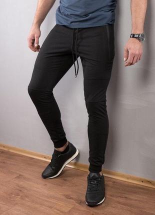 Мужские легкие спортивные беговые брюки черного цвета, на манжете5 фото
