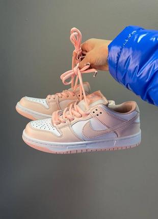 Жіночі кросівки nike sb dunk8 фото