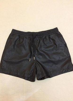 Шорты женские кожзам модельные