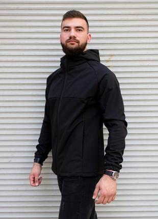 Чёрная мужская утеплённая куртка с капюшоном softshell + флис4 фото