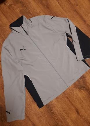Спортивна куртка-вітровка puma