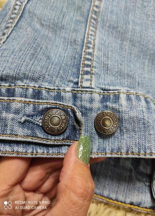 Брендовая джинсовка, джинсовая куртка, фирменный джинсовый пиджак levis9 фото