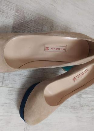 Жіночі якісні туфлі на каблуку 36,5 - 37й розмір 23,5 см устілка.9 фото