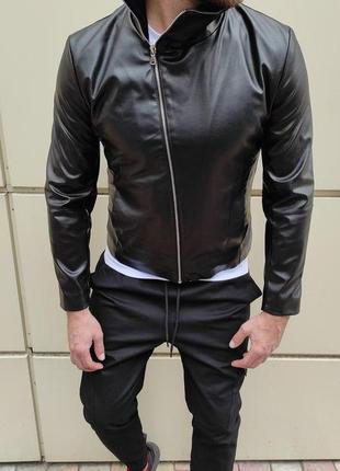 Мужская куртка на флисе с косой молнией, кож зам8 фото